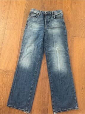 Zara Women's Relaxed Wide-Leg Jeans in Washed Blue